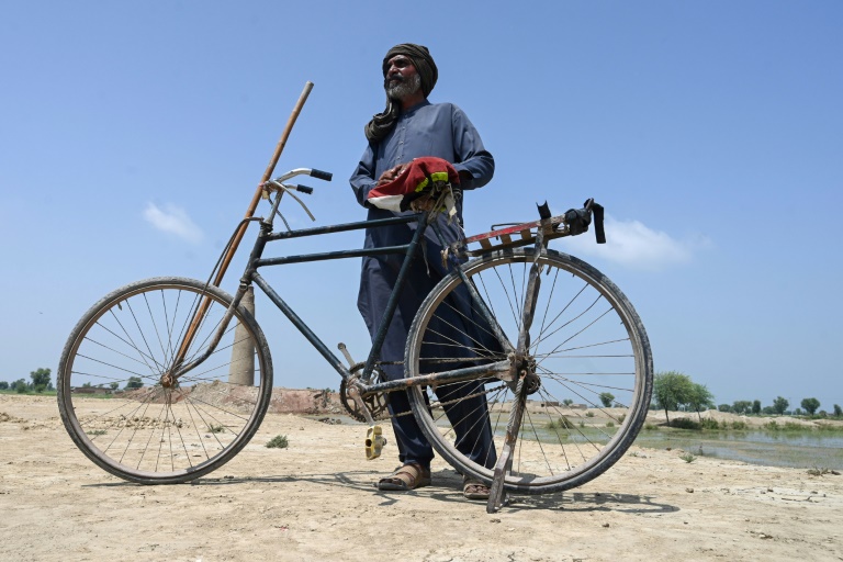  Pakistan’s brick workers need kilns reignited after floods