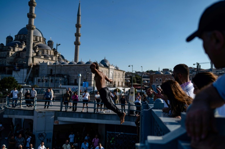  Russians flee to Istanbul after mobilisation call