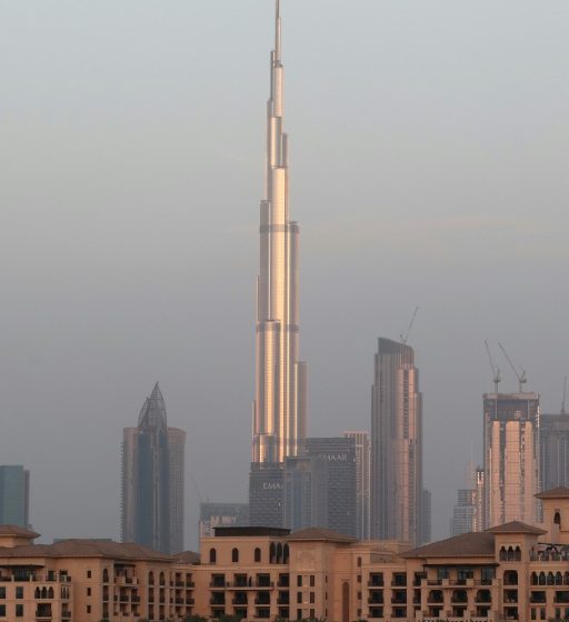  In wealthy Dubai, poor get free bread from machines