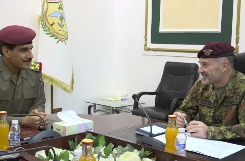  Chief of Staff, NATO discuss developing Iraqi army’s capabilities