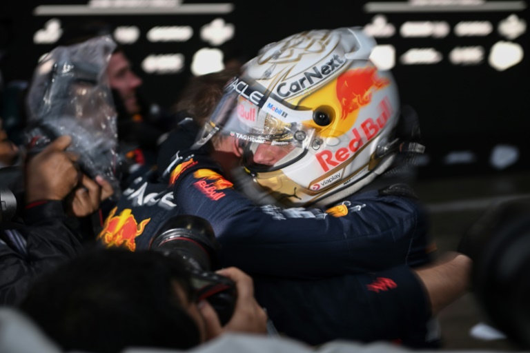  Verstappen targets F1 domination after second world title