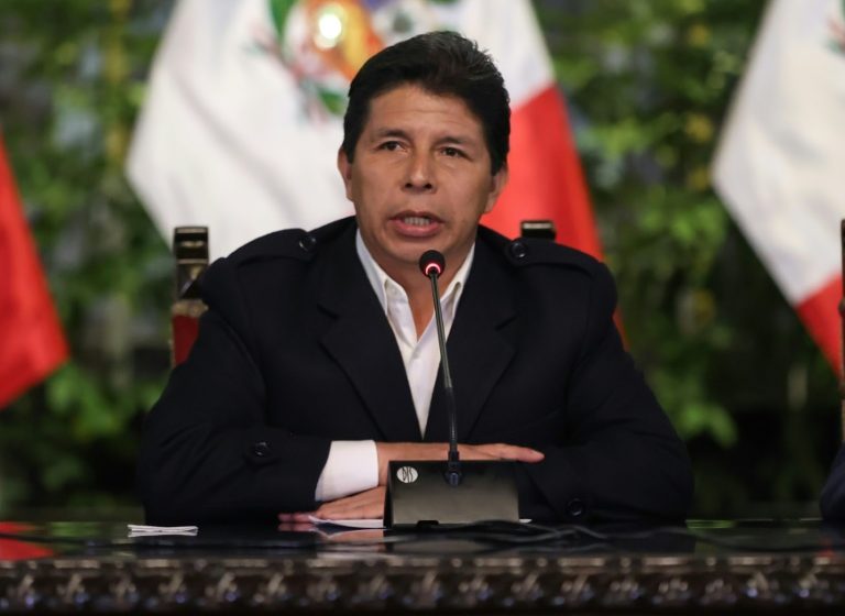  Peru attorney general files corruption complaint against president