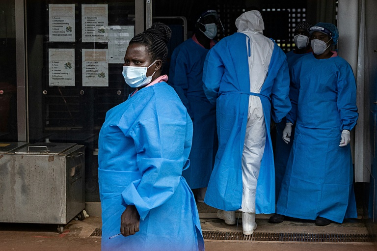  Uganda leader cracks down on traditional healers to stem Ebola