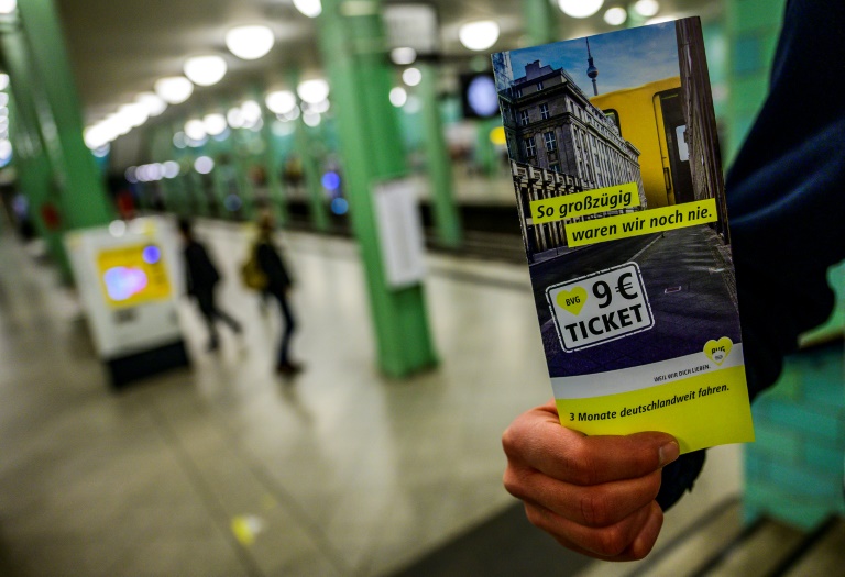  Germany agrees to replace cheap national transport ticket