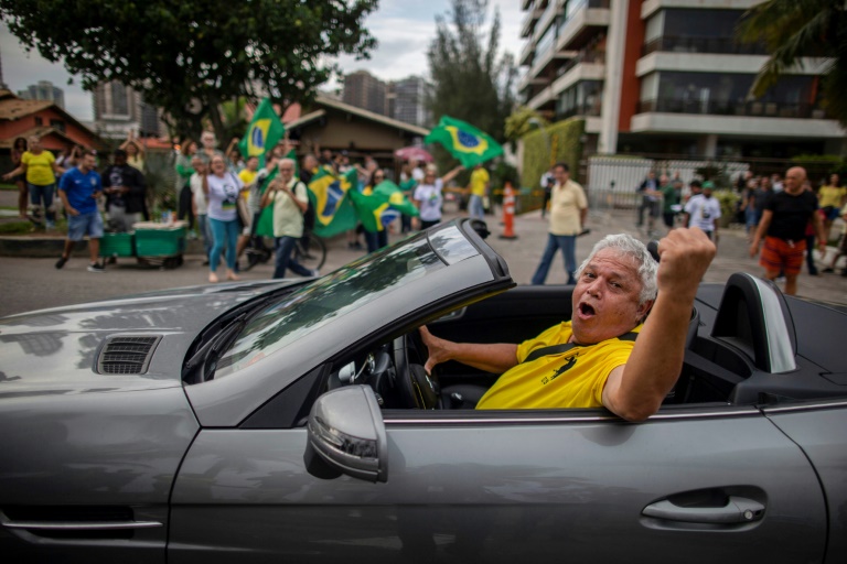  Bolsonaro finds strong support in Rio’s ‘Brazilian Miami’