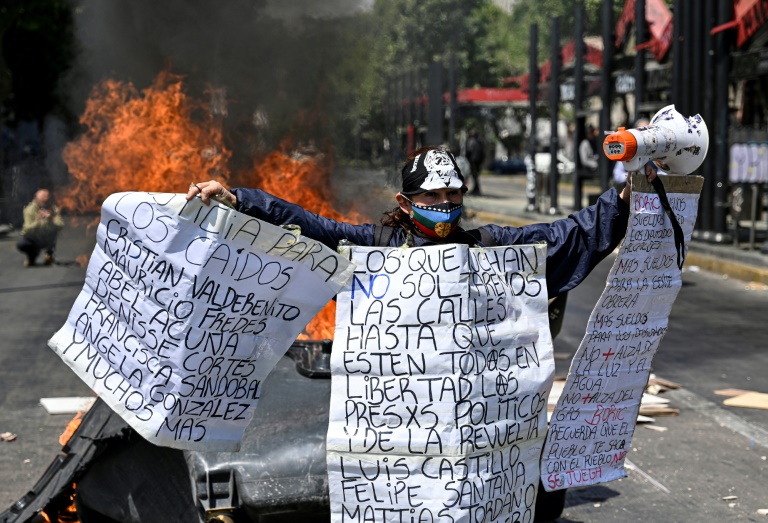  Fresh protests to mark anniversary of Chile revolt