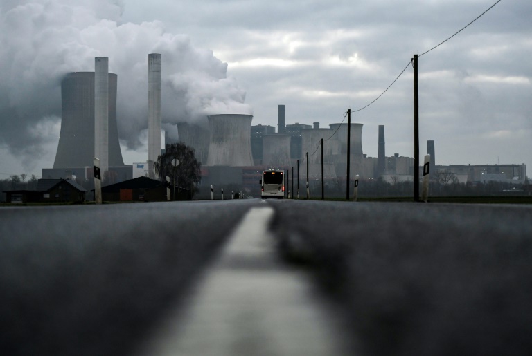  Fossil fuel CO2 emissions up slightly in 2022: IEA