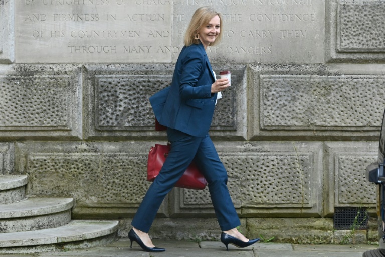  Liz Truss becomes Downing Street’s briefest incumbent