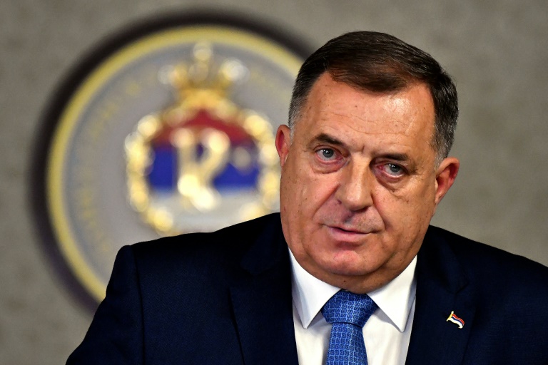  Bosnia’s Dodik declared winner in disputed election