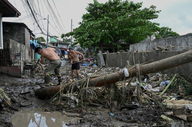  Philippines storm death toll jumps to 98