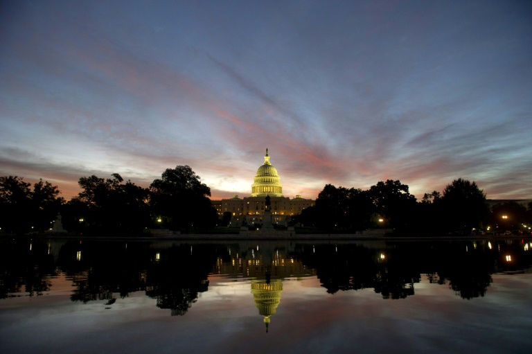  US Republicans gain firm toehold a week out from Election Day