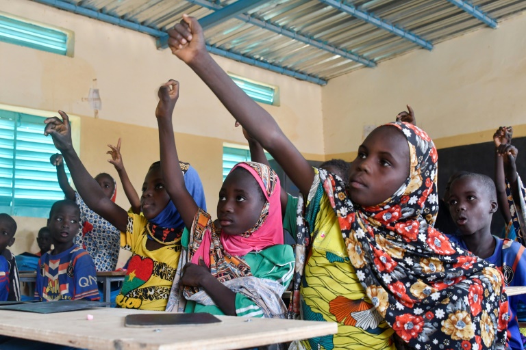  Fleeing jihadist violence, Niger pupils return to school