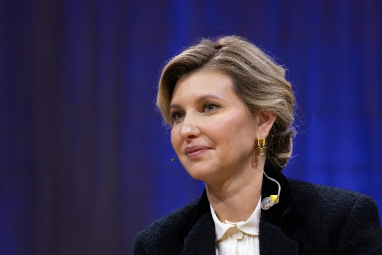  Ukraine first lady appeals for IT workers’ help