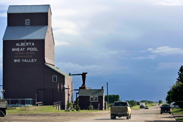  Canada trade surplus doubles as wheat shipments rebound