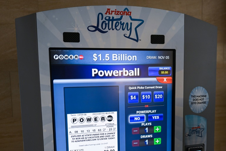  US hit by lottery fever ahead of world record $1.9 bn Powerball draw