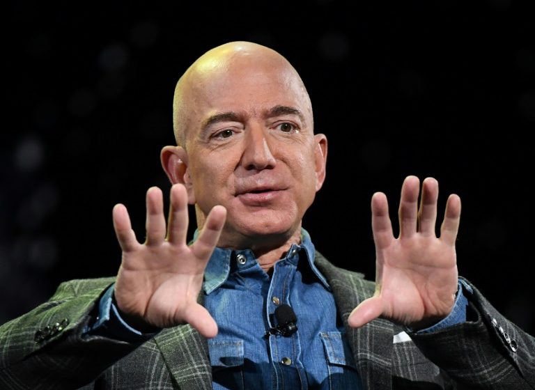  Amazon founder Bezos says will donate most of fortune to charity