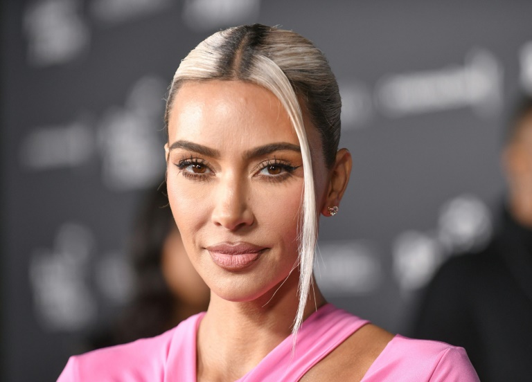  Kim Kardashian ‘re-evaluating’ Balenciaga ties after controversial ads