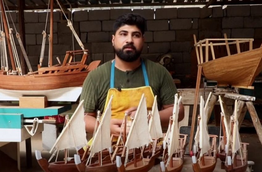  Iraqi makes miniature models of traditional wooden ships