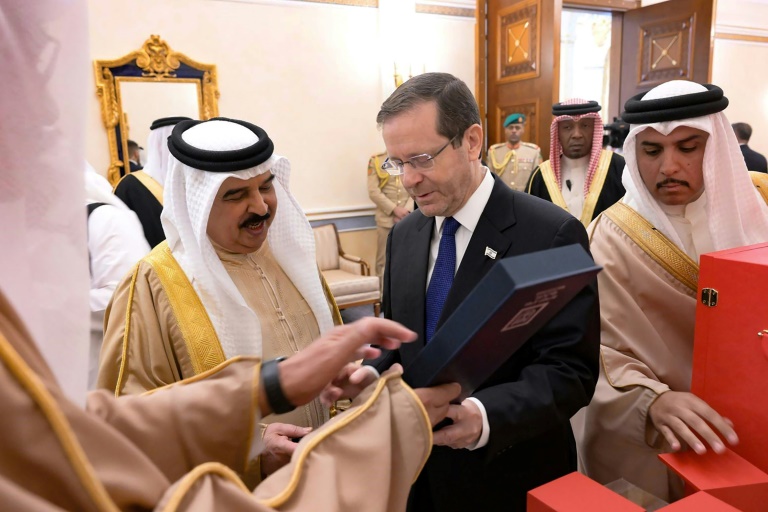  Herzog becomes first Israeli president to visit Bahrain