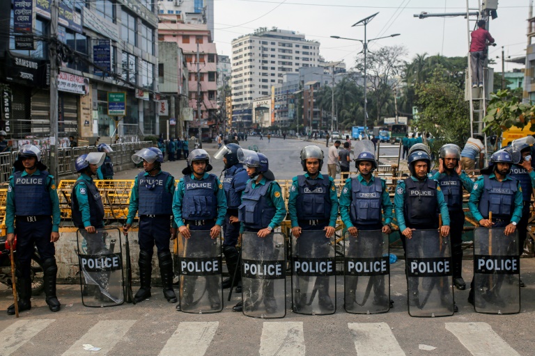  Bangladesh opposition mounts huge protest, MPs quit