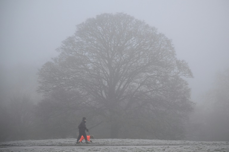  Four children ‘critical’ in hospital as UK hit by Arctic weather