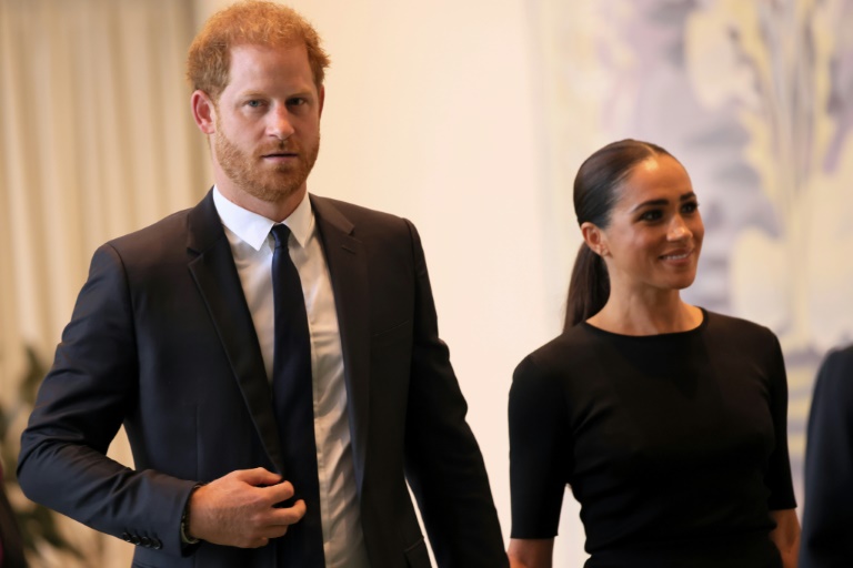  Harry, Meghan brand UK tabloid apology for column ‘PR stunt’