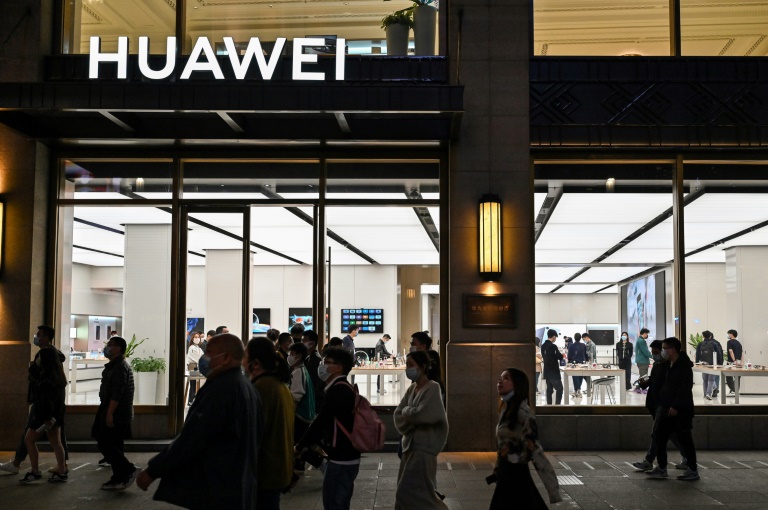  Sanctions-hit Huawei says back to ‘business as usual’