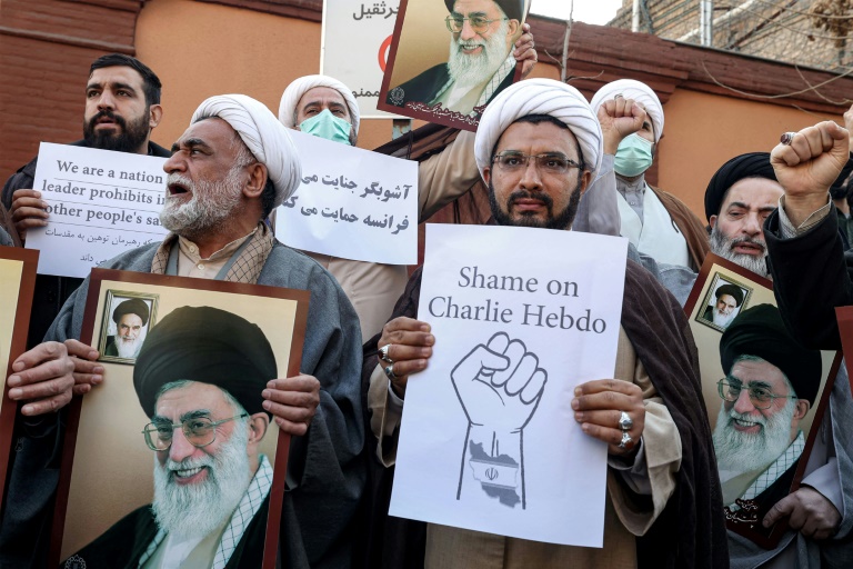  Iranians protest outside French embassy after cartoons