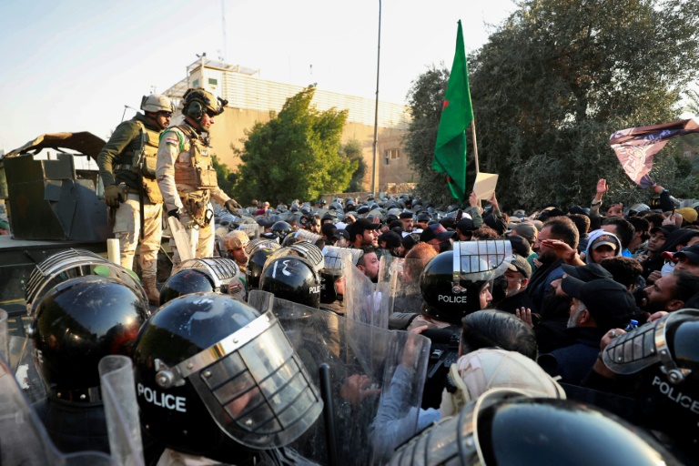  Iraqis injured in anti-Sweden protest after Quran burning