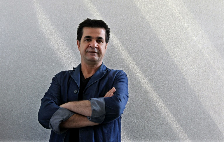  Jailed Iran filmmaker Jafar Panahi says on hunger strike