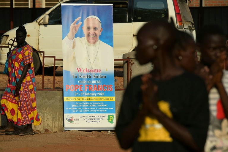  Pope Francis takes Africa peace mission to S.Sudan after DR Congo