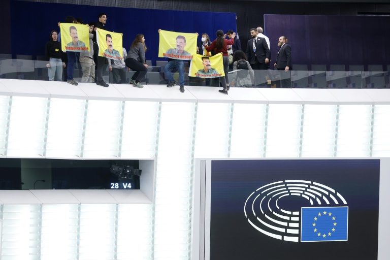  Kurdish protest disrupts European Parliament