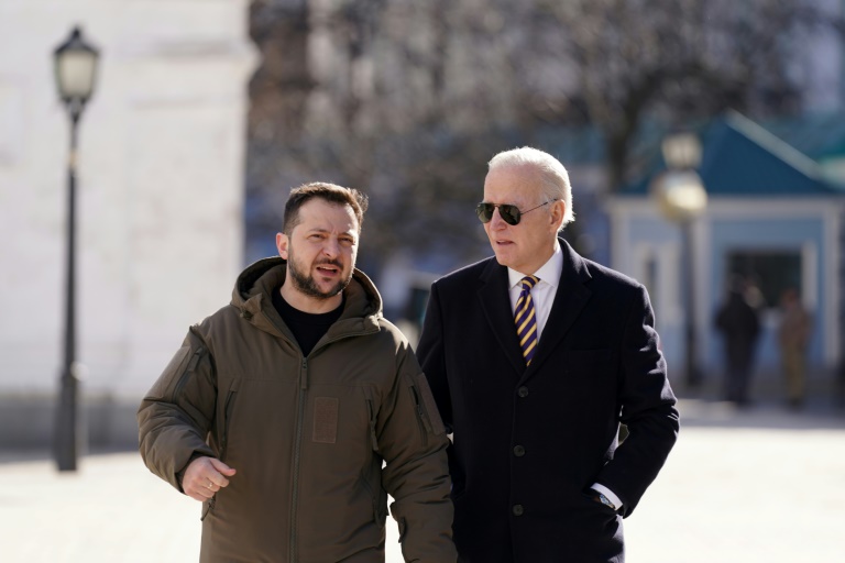  Biden in surprise Kyiv visit