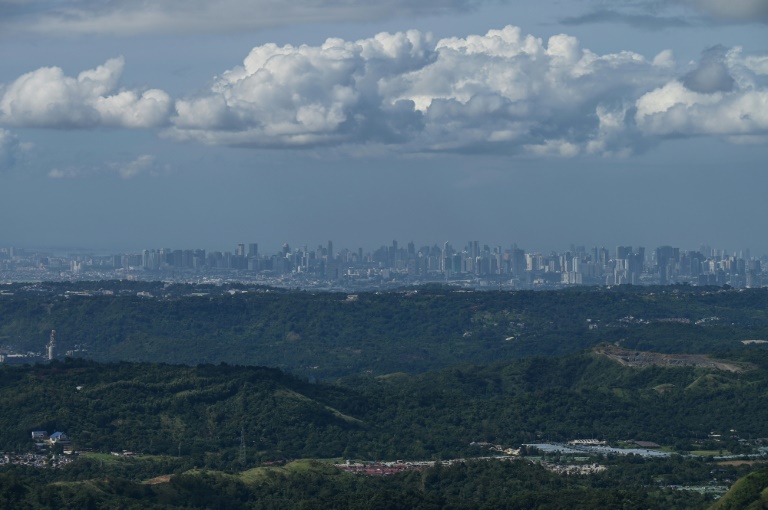  Wetter storms, deforestation: Manila faces worsening floods