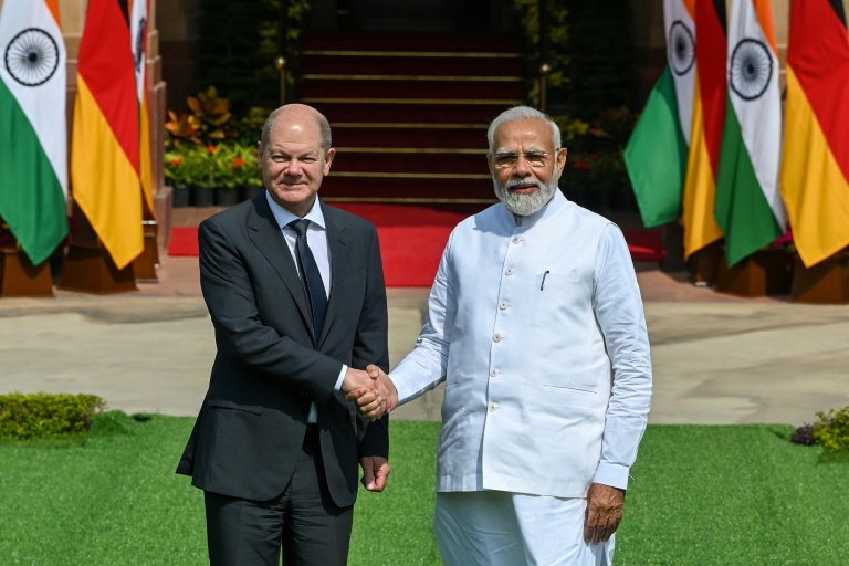  Germany’s Scholz in India to press on EU trade deal