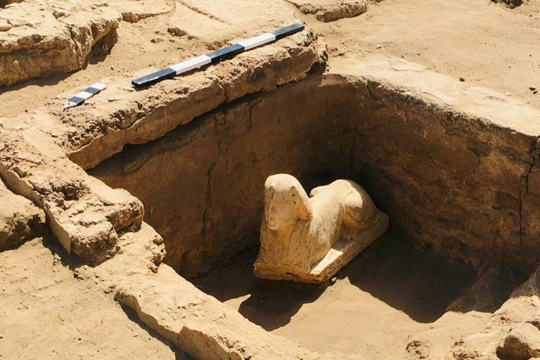  Smiley, dimpled sphinx statue unearthed in Egypt