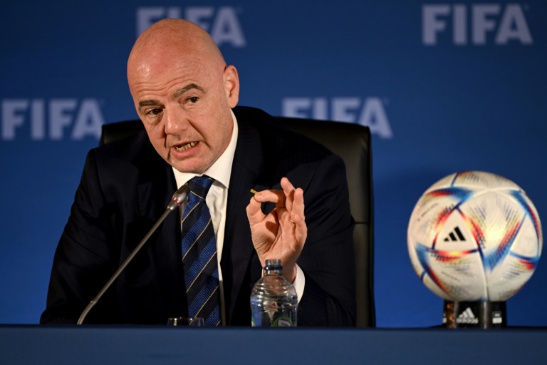  Gianni Infantino re-elected FIFA president until 2027