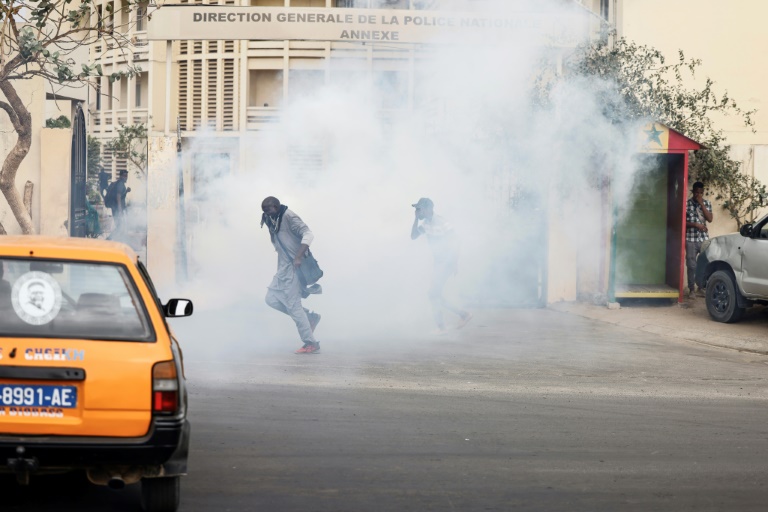  Clashes in Senegal amid opposition leader’s trial