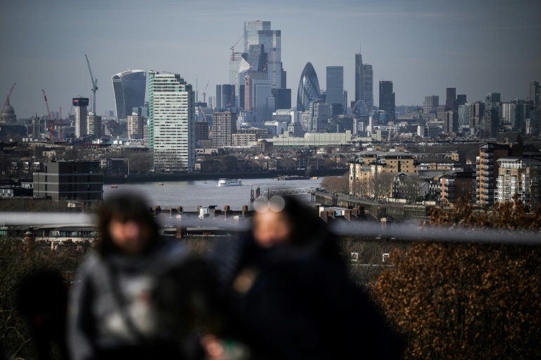  UK economy unexpectedly stalls on pay strikes