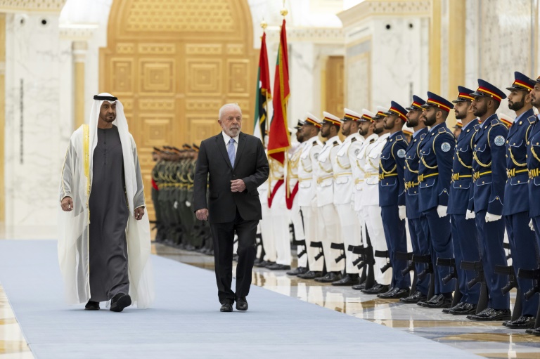  Brazil president meets UAE leader after China visit