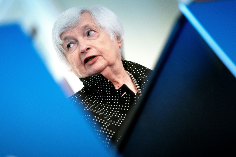  Yellen says sanctions may risk hegemony of US dollar