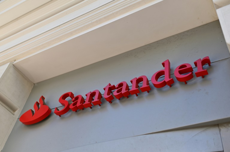  Santander profits up despite windfall tax on banks