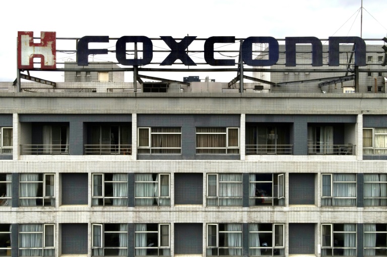  iPhone maker Foxconn’s profits slump 56 percent in first quarter