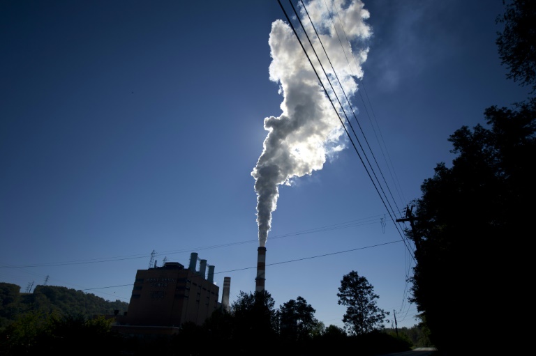  Biden administration announces plan to curb emissions from power plants