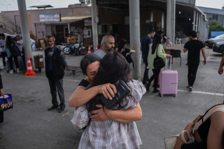  Anger, despair in Turkey’s quake zone on eve of vote