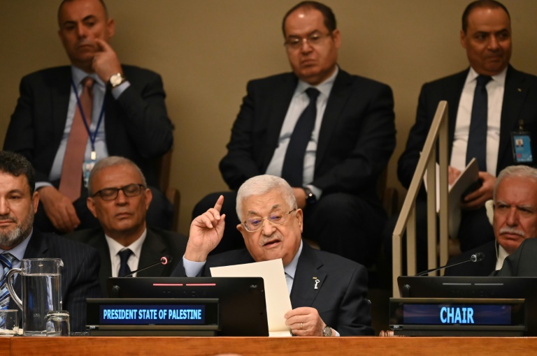  Abbas urges UN to ‘suspend’ Israel on Nakba anniversary