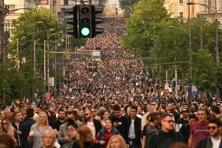  Serbian government under fire as shootings spark mass protests