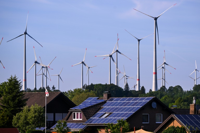  Renewable energy capacity additions to hit record: IEA