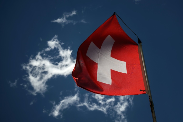  Swiss MPs reject allowing arms transfers to Ukraine