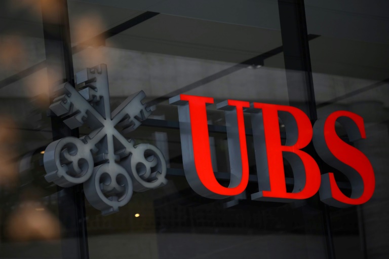  UBS set to carve up Credit Suisse after takeover day